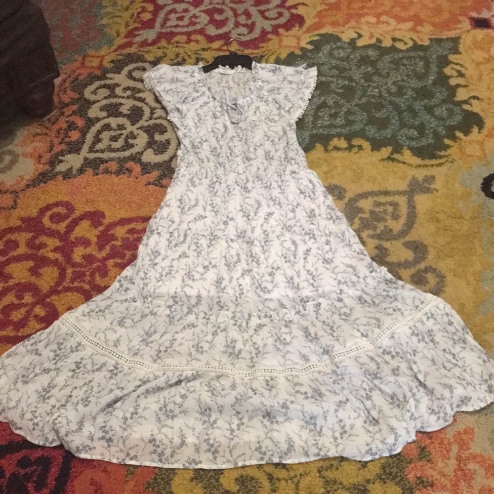 By the River beautiful dress, size L…